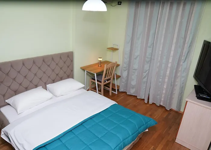 شقة A-l تيرانا