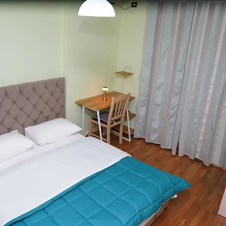 アパート A-l ティラナ